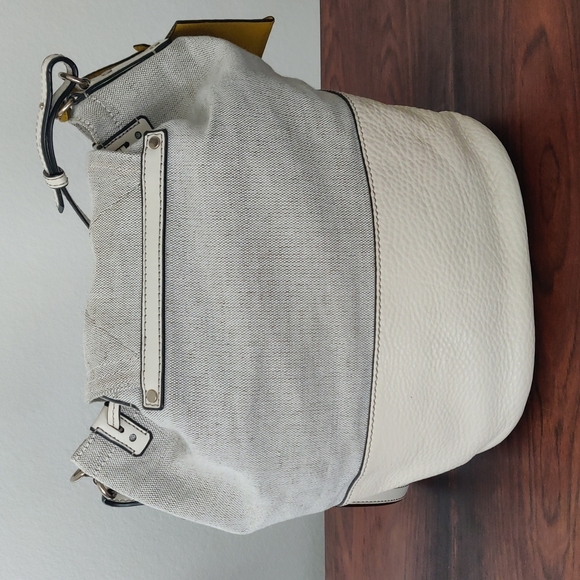 Burberry white Canvas jute and bottom leather Crossbody Bag - Picture 7 of 16
